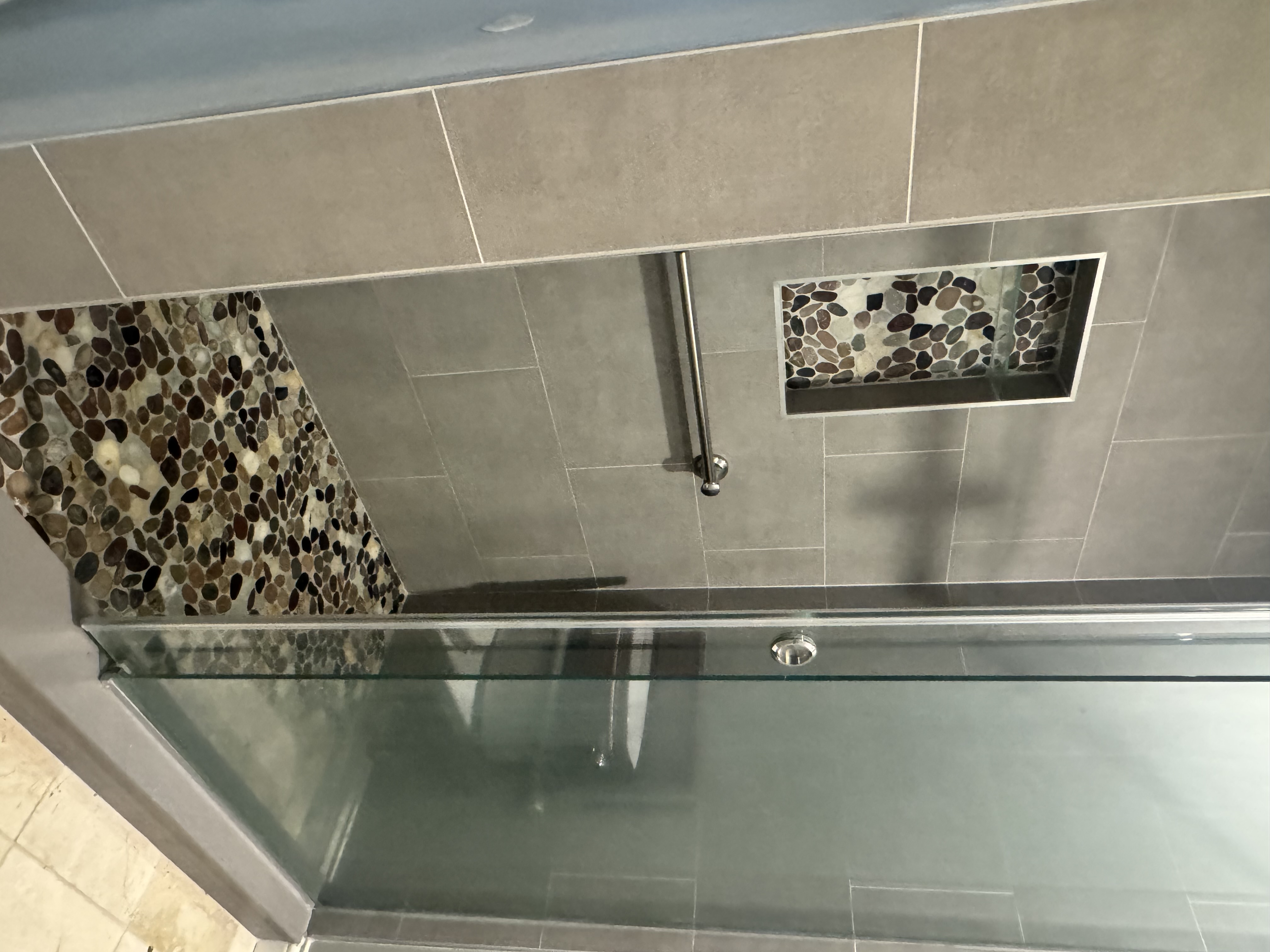 Shower with Pebble Floor